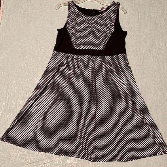 Motherhood sz M maternity dress black & white sleeveless block design polka dot - Picture 5 of 15